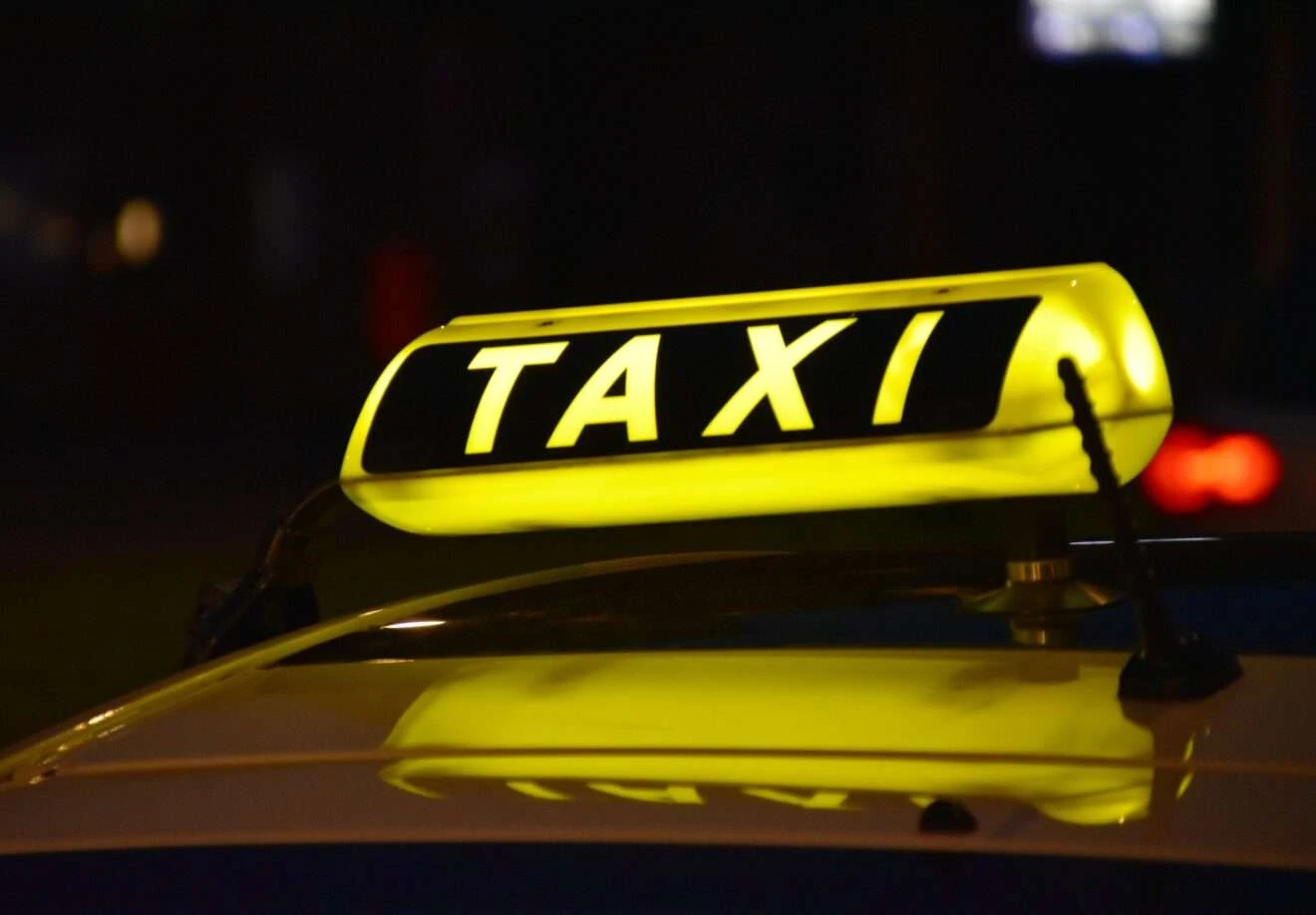 Varanasi Airport to Assi Ghat Taxi Fare