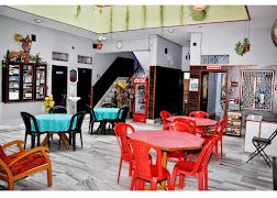 Top 5 cheapest hotels near Dasaswamedh Ghat Varanasi